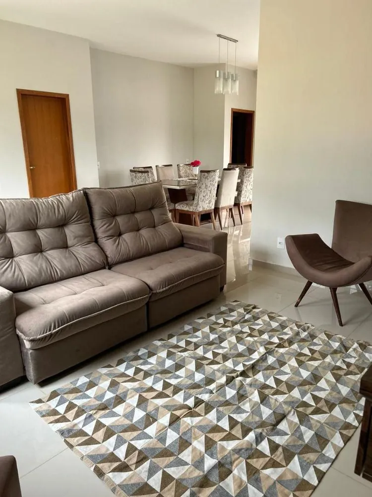 Casa, 2 quartos, 450 m² - Foto 2