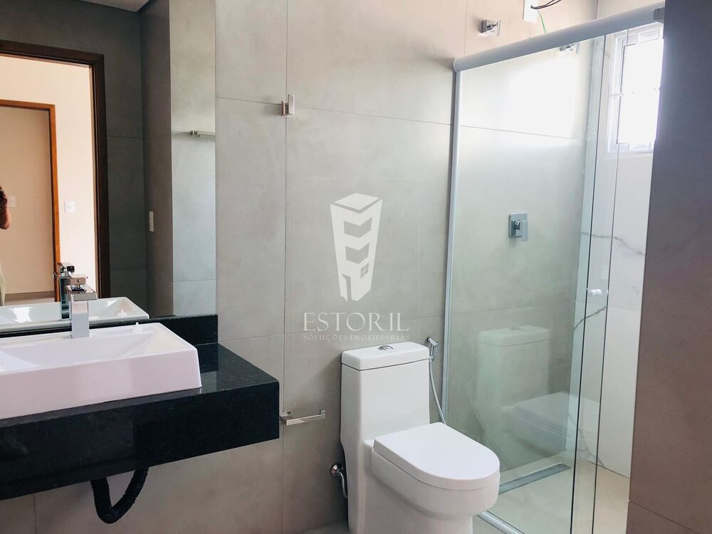 Casa à venda com 2 quartos, 500m² - Foto 15