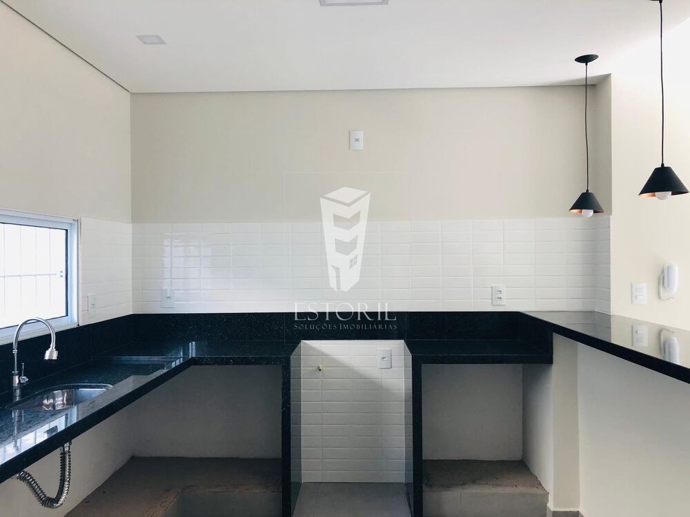 Casa à venda com 2 quartos, 500m² - Foto 10