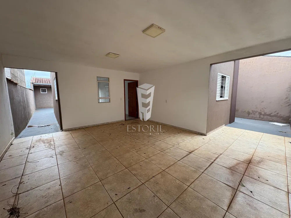 Casa, 1 quarto, 200 m² - Foto 2