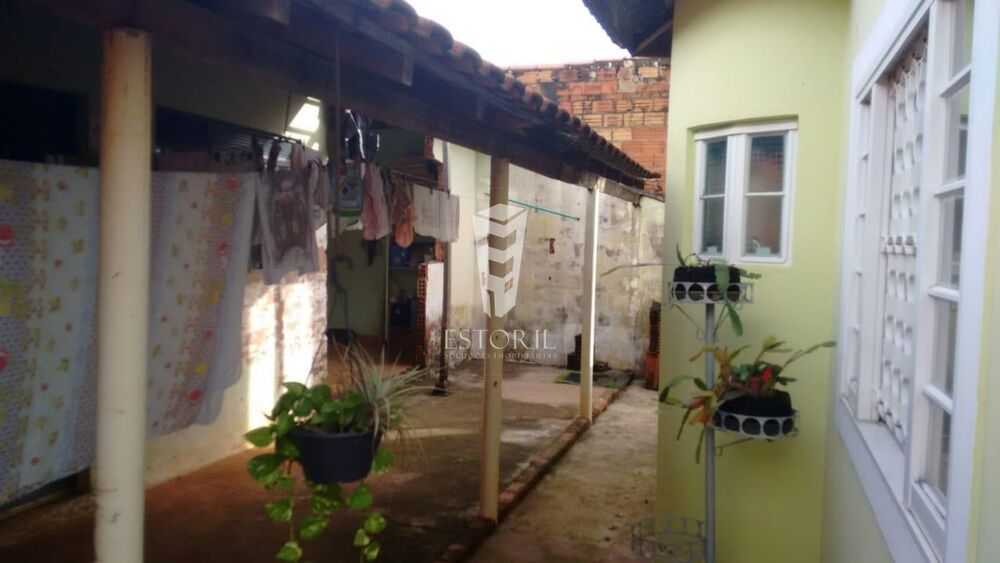 Casa à venda com 2 quartos - Foto 1
