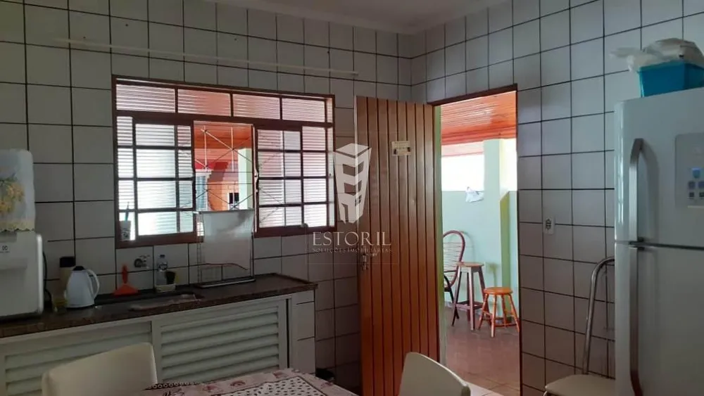 Casa, 3 quartos, 240 m² - Foto 6