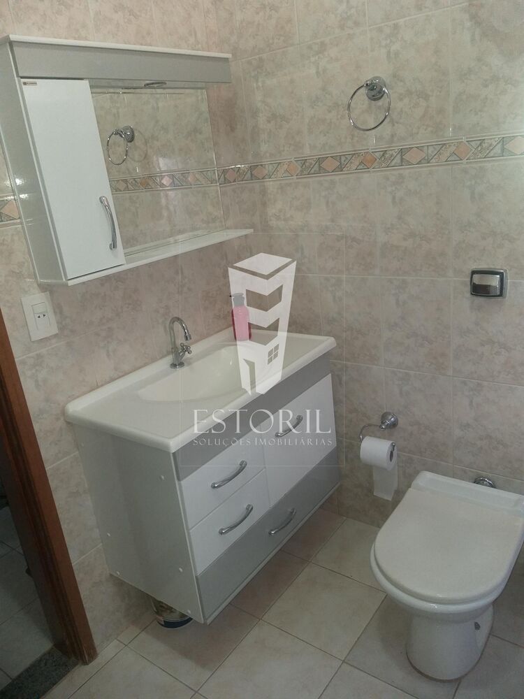 Casa à venda com 3 quartos, 270m² - Foto 4