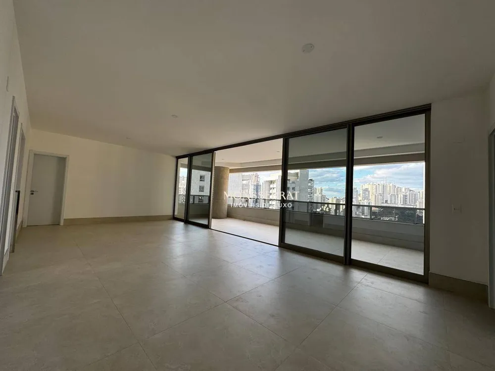 Apartamento, 4 quartos, 208 m² - Foto 2