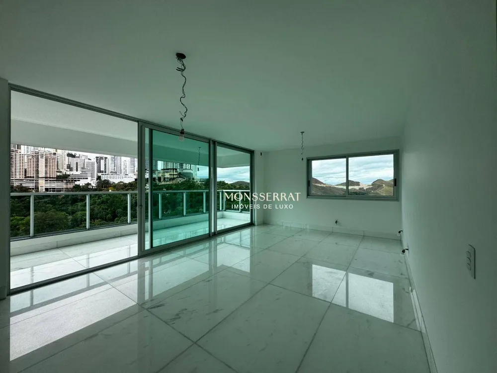 Apartamento, 4 quartos, 242 m² - Foto 1