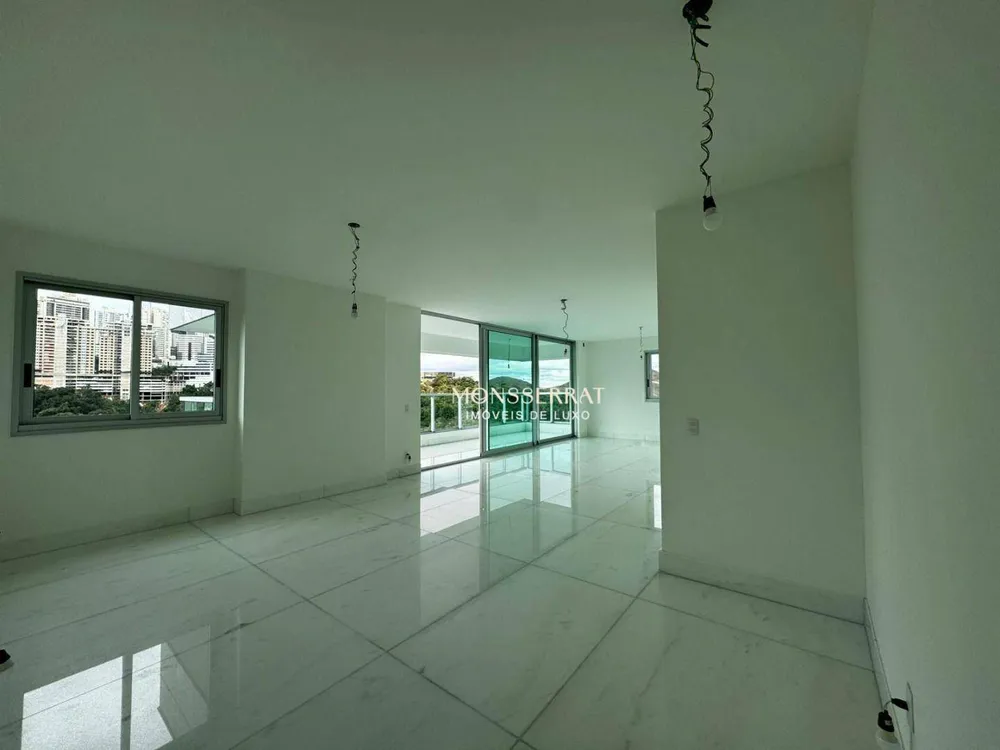 Apartamento, 4 quartos, 242 m² - Foto 2