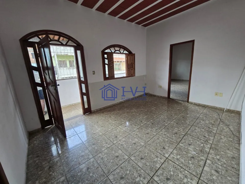 Casa, 4 quartos, 180 m² - Foto 1