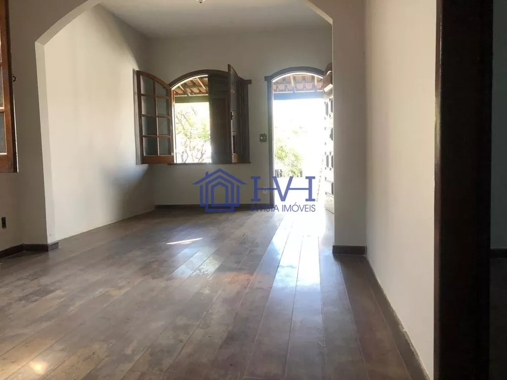 Casa à venda com 4 quartos, 360m² - Foto 13