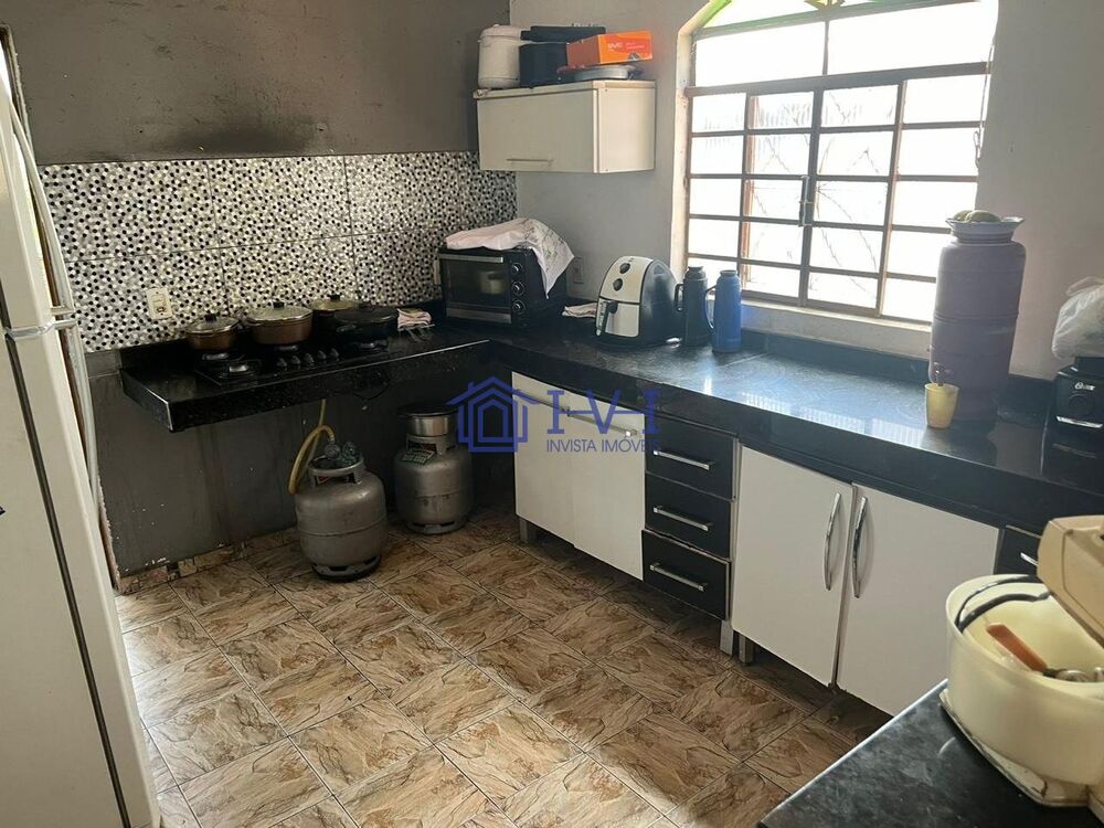 Casa, 2 quartos, 300 m² - Foto 1