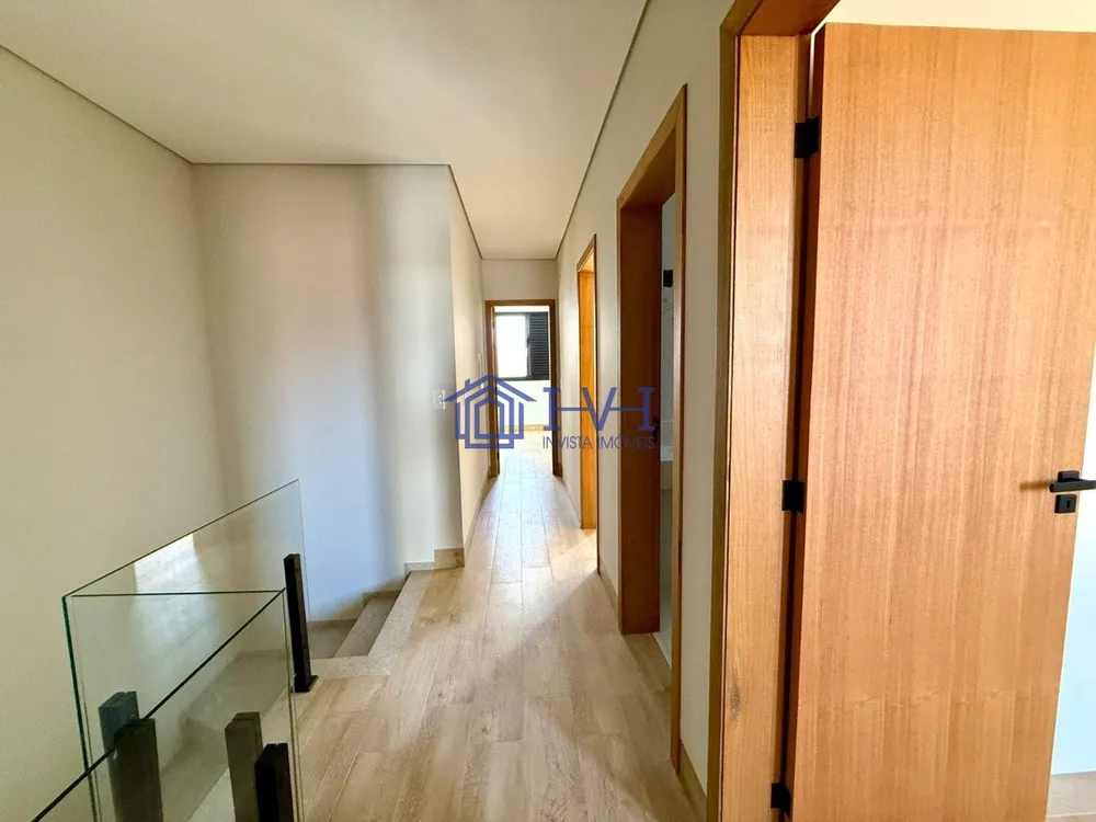 Casa, 4 quartos, 157 m² - Foto 1