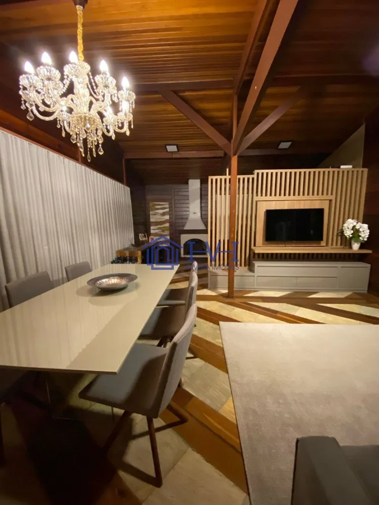 Casa, 3 quartos, 535 m² - Foto 1