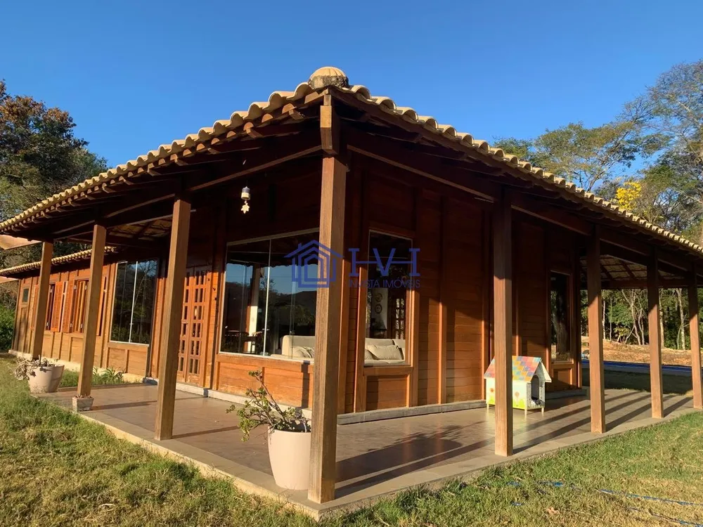 Sítio, 3 quartos, 4000 m² - Foto 1