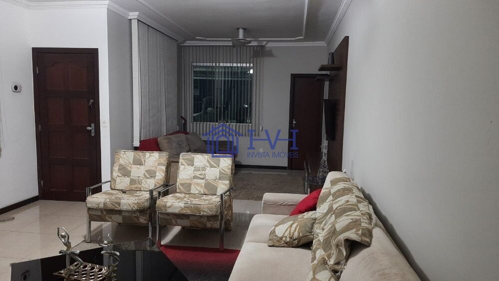 Casa à venda com 3 quartos, 200m² - Foto 1