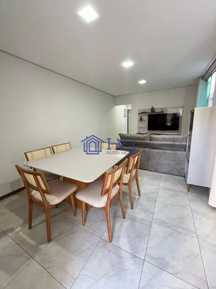 Casa à venda com 3 quartos, 176m² - Foto 1