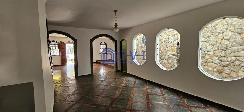 Casa, 4 quartos, 324 m² - Foto 1