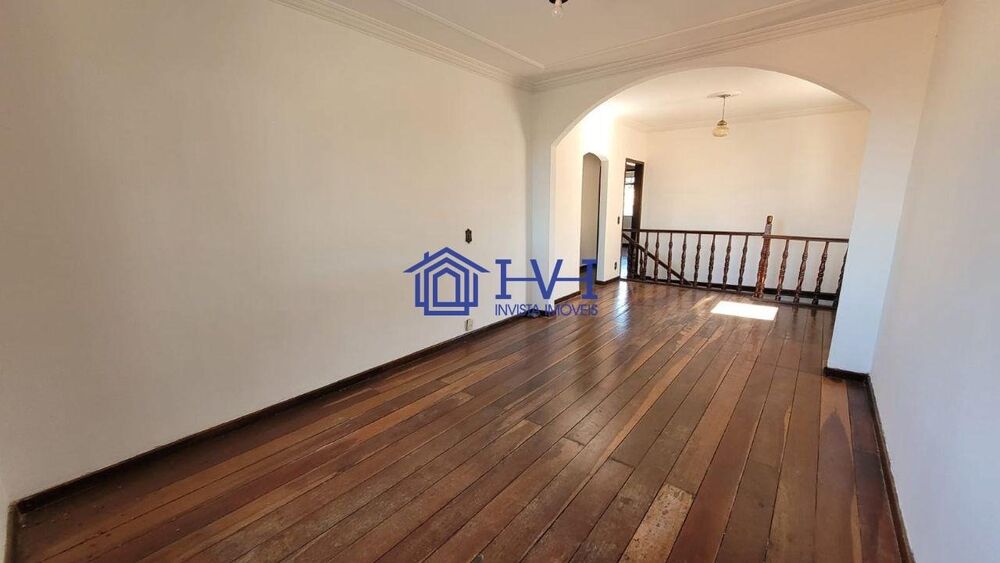 Casa, 5 quartos, 211 m² - Foto 2