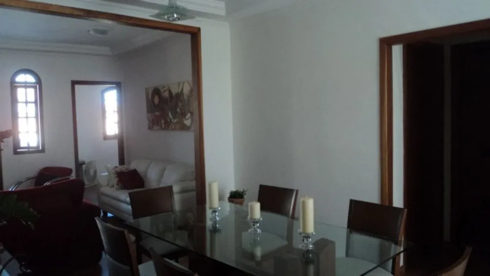 Casa, 3 quartos, 200 m² - Foto 2