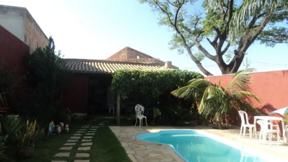 Casa, 3 quartos, 200 m² - Foto 1
