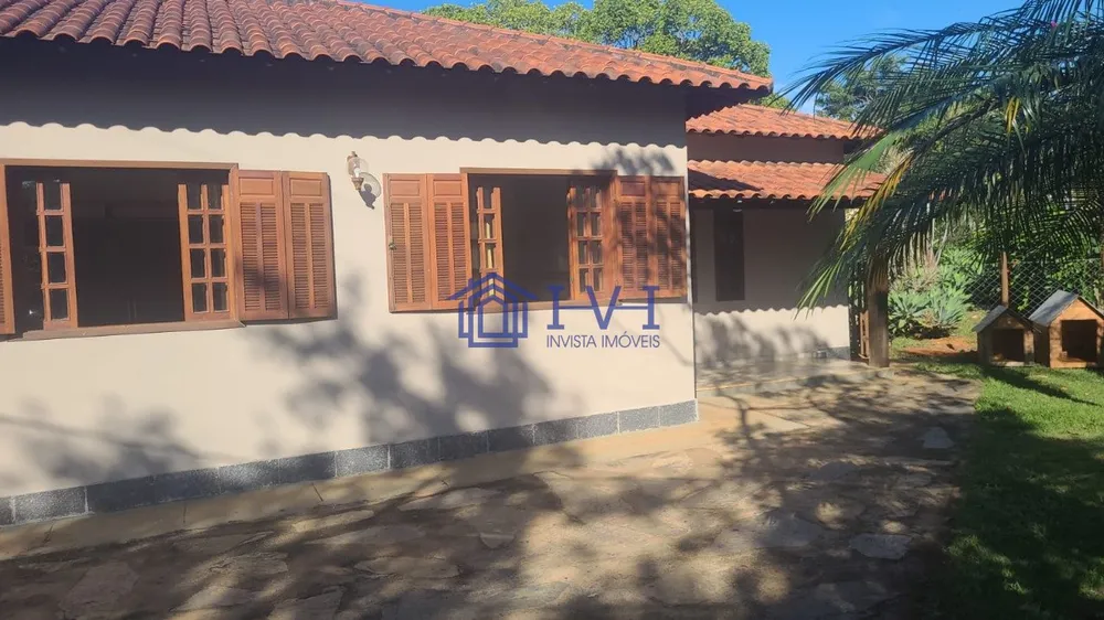 Casa, 4 quartos, 194 m² - Foto 2