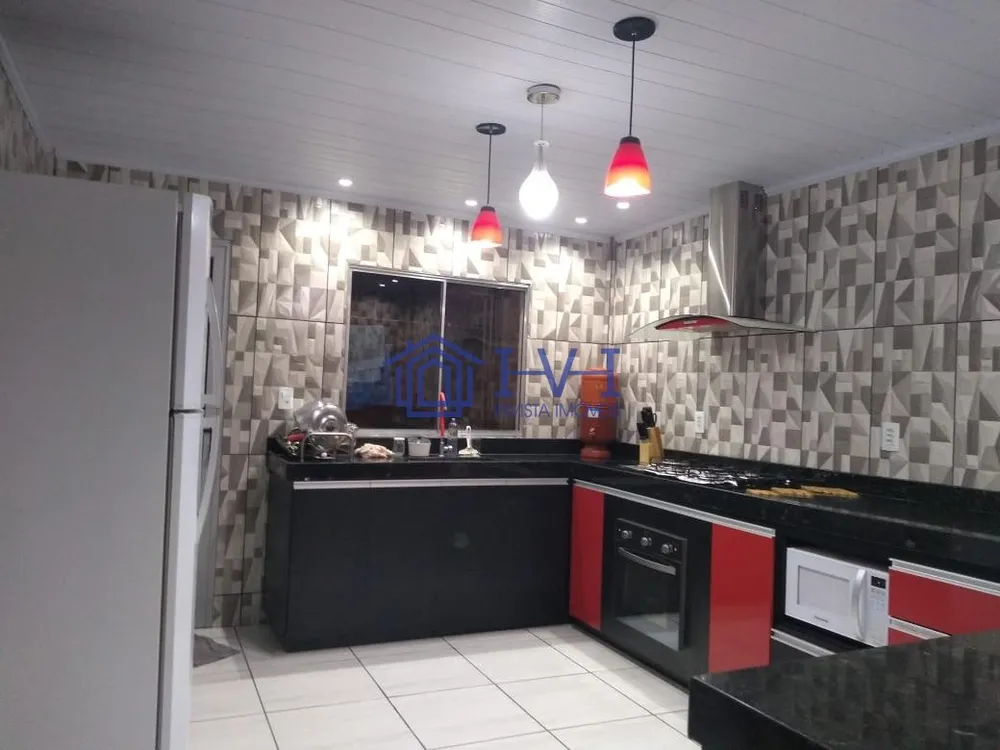 Casa, 6 quartos, 151 m² - Foto 1