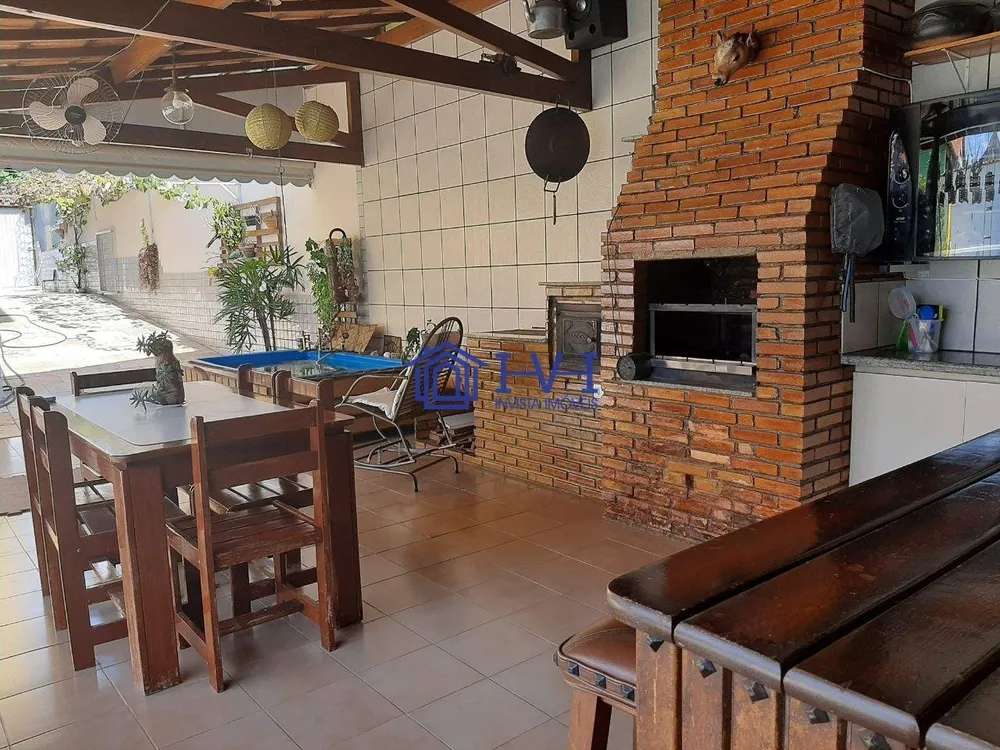 Casa, 3 quartos, 300 m² - Foto 1