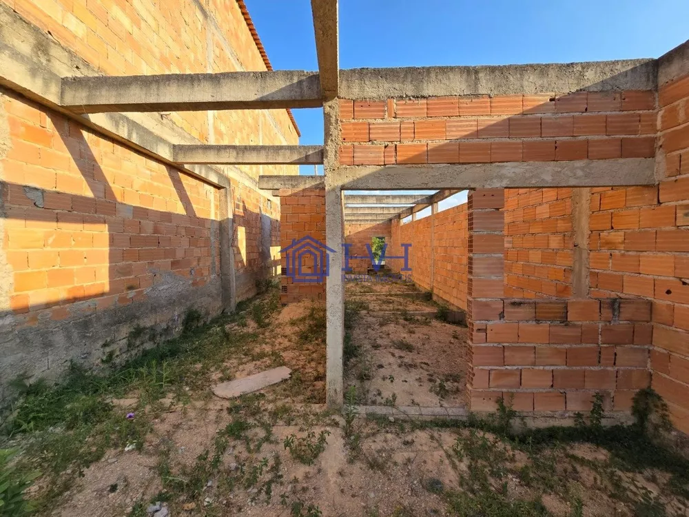 Casa à venda com 3 quartos, 223m² - Foto 4