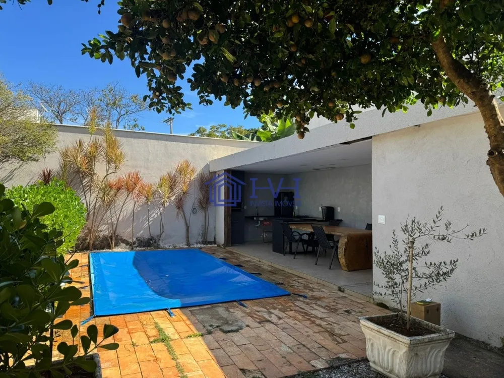 Casa, 4 quartos, 195 m² - Foto 1