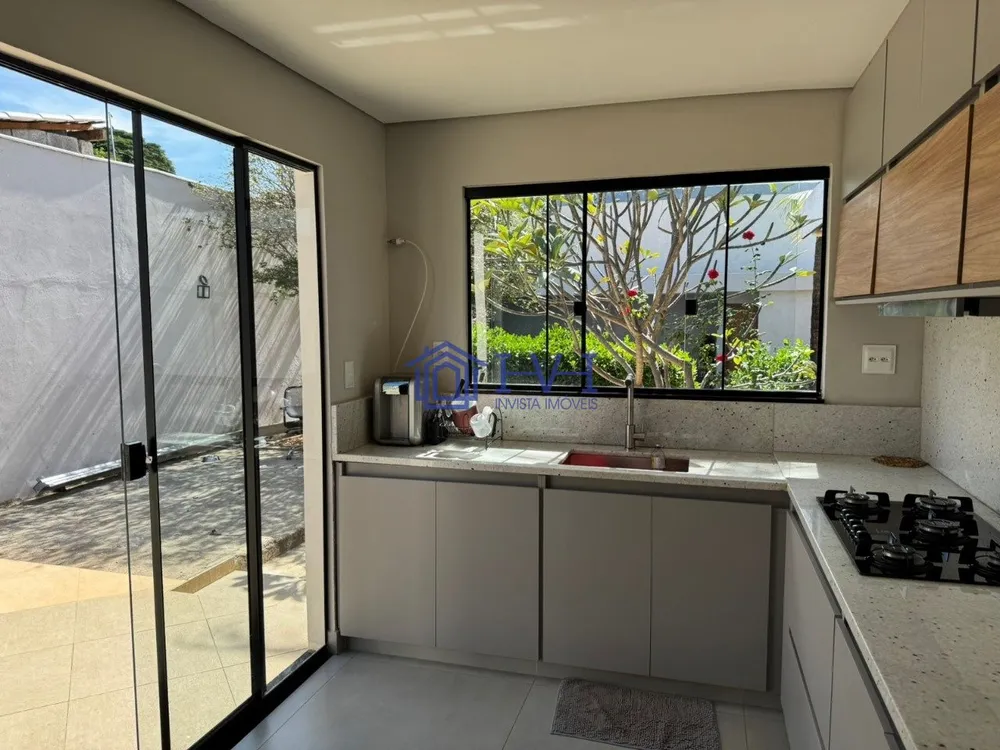 Casa, 4 quartos, 195 m² - Foto 3