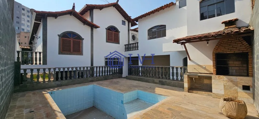 Casa, 4 quartos, 324 m² - Foto 2