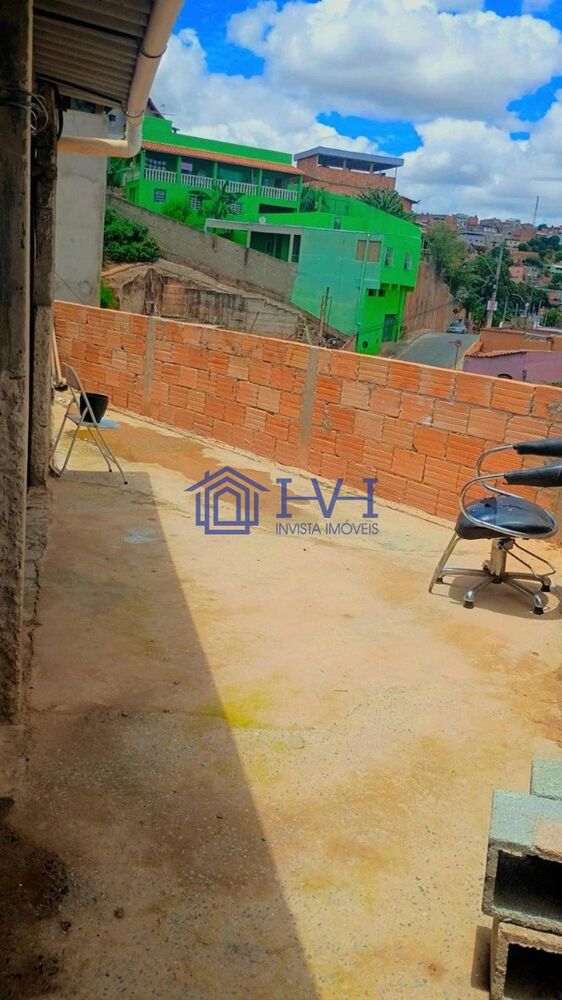 Casa à venda com 2 quartos, 200m² - Foto 3
