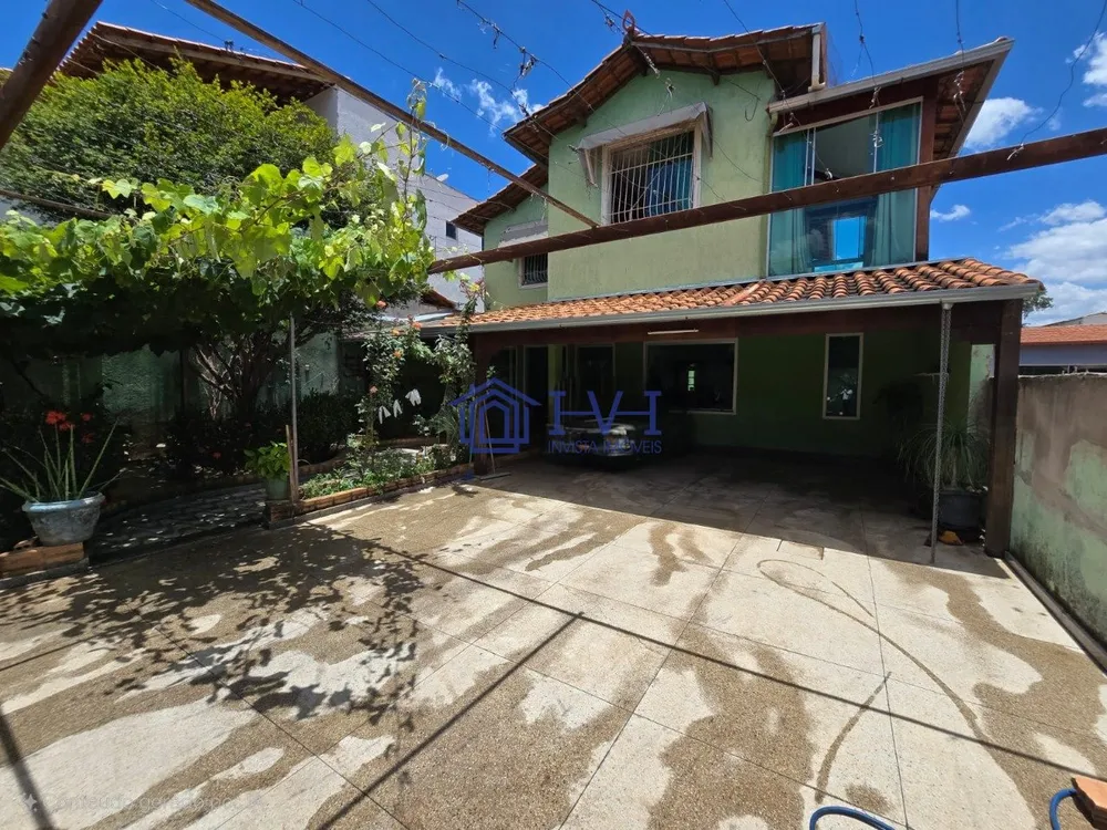 Casa, 4 quartos, 269 m² - Foto 1