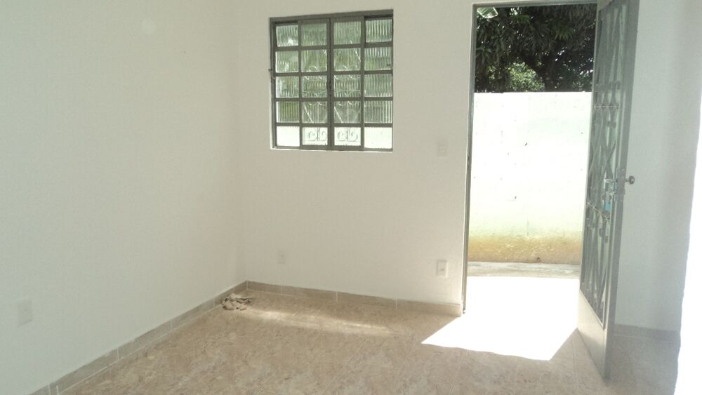 Casa para alugar com 3 quartos, 120m² - Foto 3