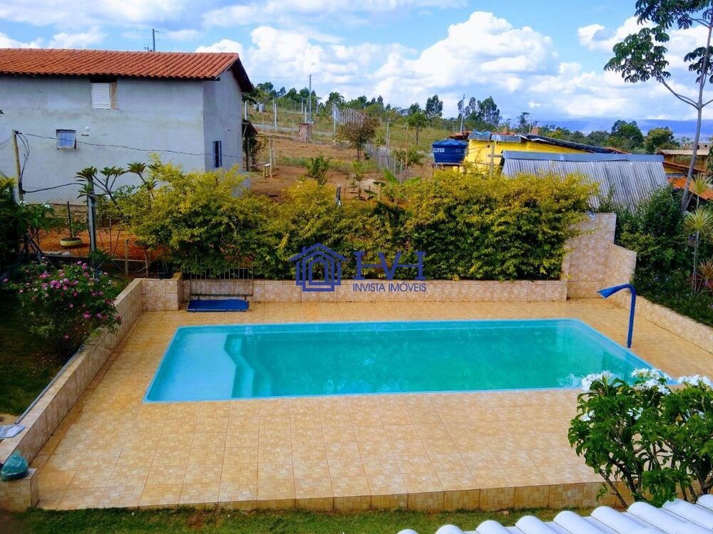 Sítio à venda com 3 quartos, 150m² - Foto 1