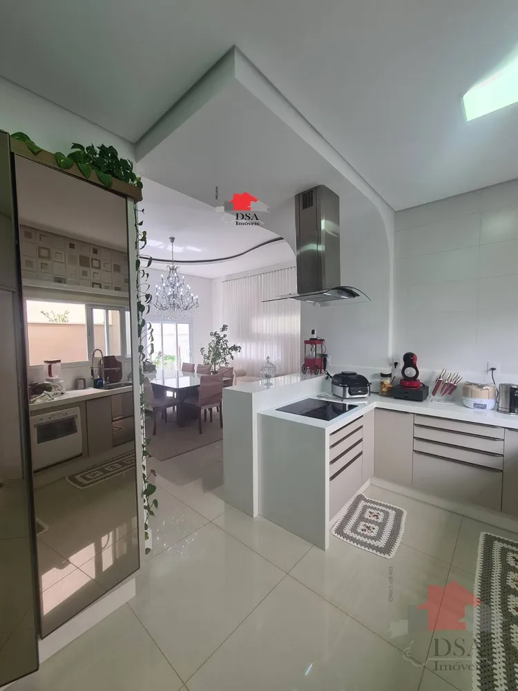 Casa, 4 quartos, 272 m² - Foto 8