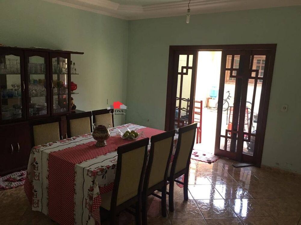 Casa, 3 quartos, 270 m² - Foto 4