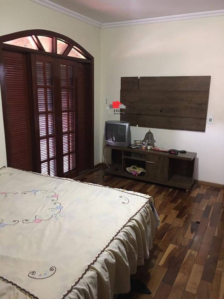 Casa, 3 quartos, 270 m² - Foto 8