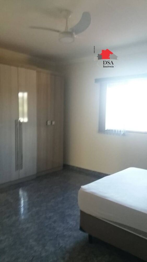 Casa à venda com 3 quartos, 229m² - Foto 3