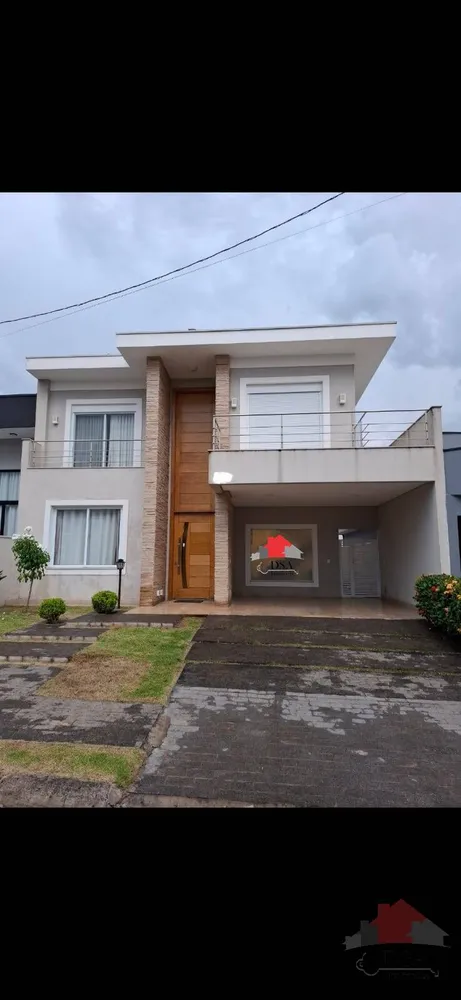Casa, 3 quartos, 216 m² - Foto 1