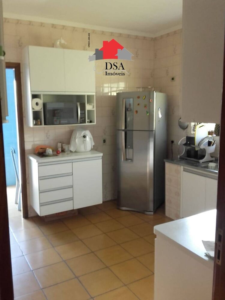 Casa, 3 quartos, 183 m² - Foto 4