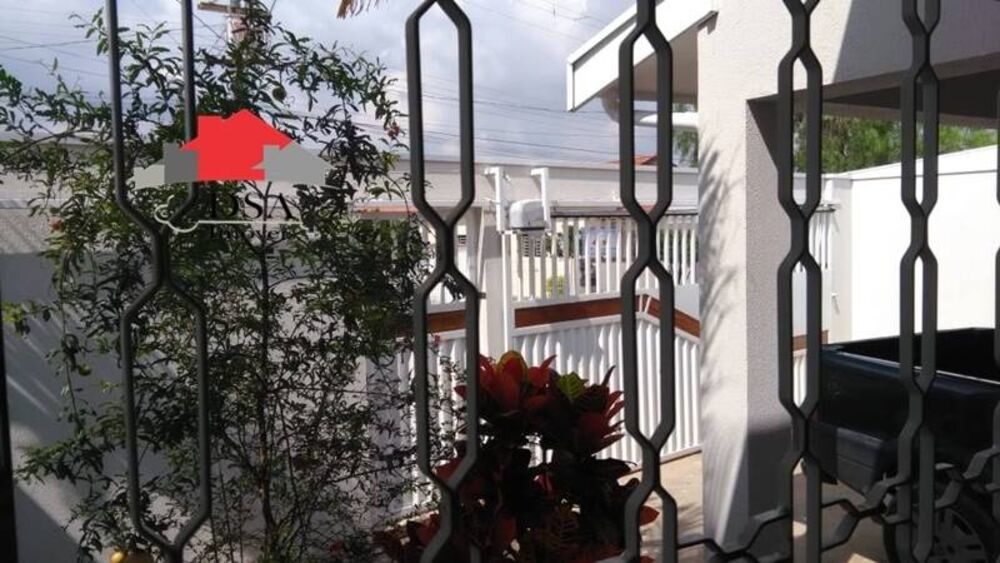 Casa, 3 quartos, 180 m² - Foto 1