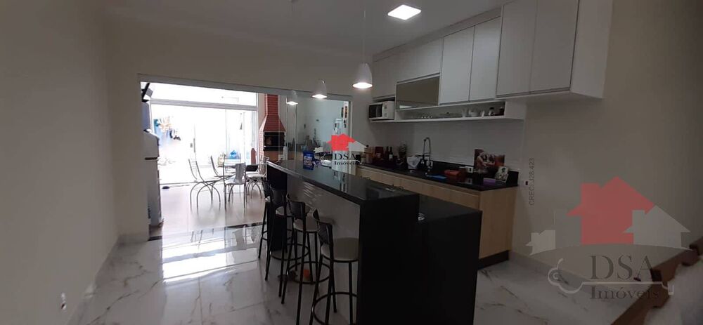 Casa, 3 quartos, 184 m² - Foto 3
