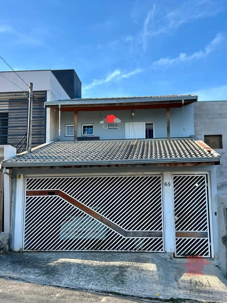 Casa, 3 quartos, 178 m² - Foto 1