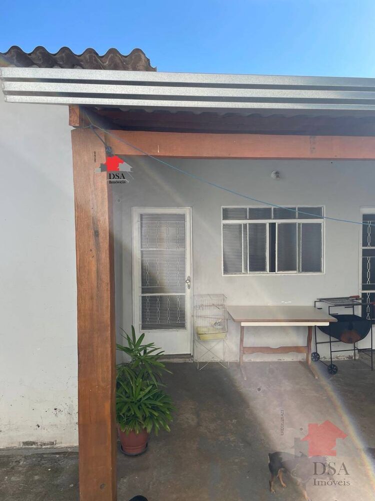 Casa, 3 quartos, 143 m² - Foto 1