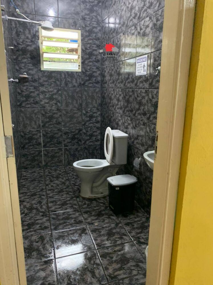Chácara à venda com 6 quartos, 1747m² - Foto 2