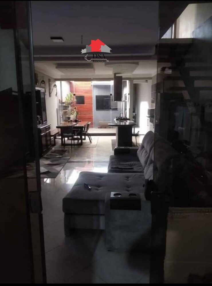 Casa, 3 quartos, 131 m² - Foto 2