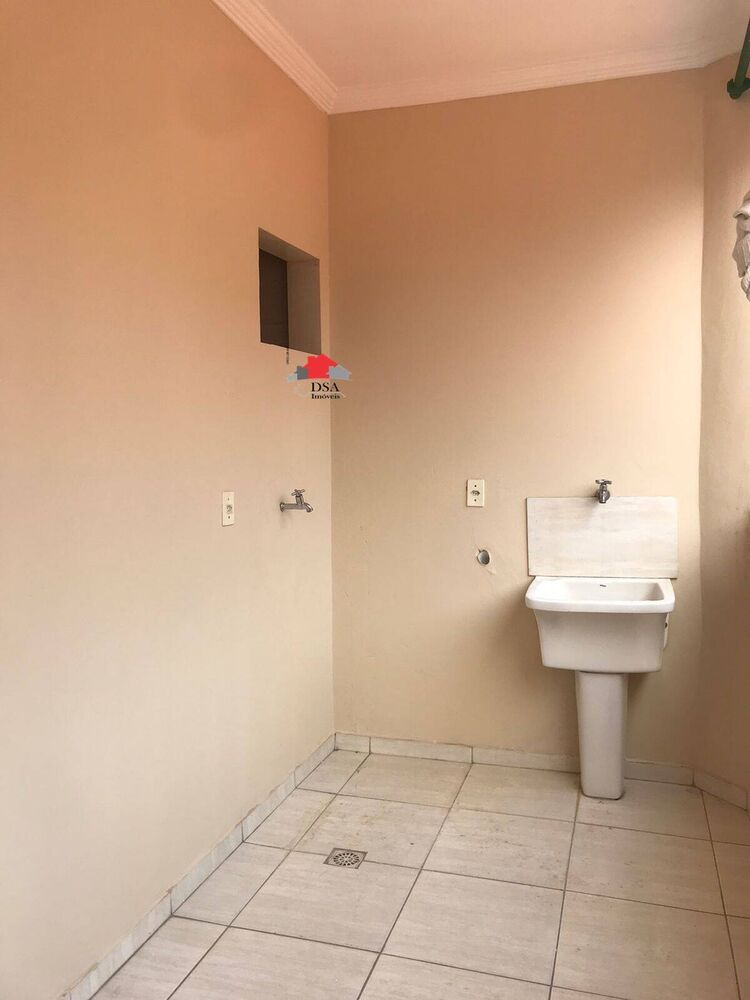 Casa à venda com 3 quartos, 304m² - Foto 6