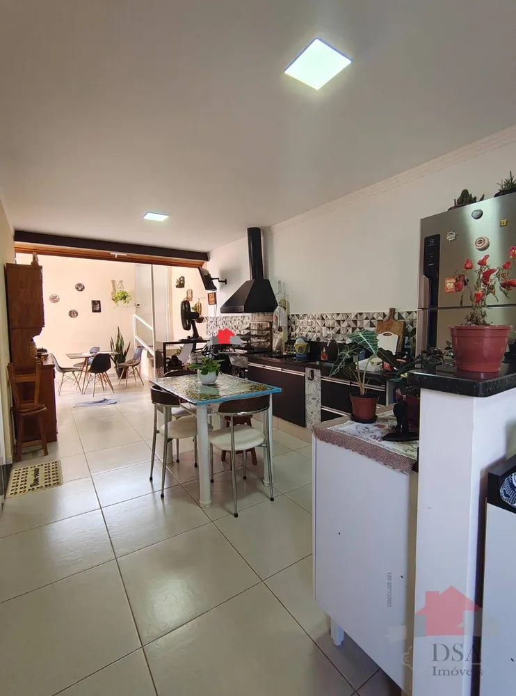 Casa, 3 quartos, 170 m² - Foto 3