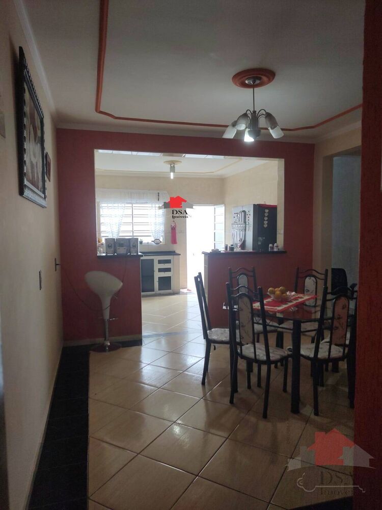 Casa, 3 quartos, 195 m² - Foto 1