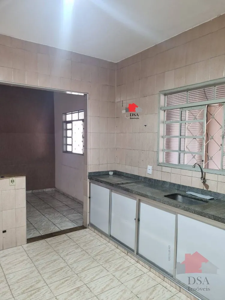 Casa, 3 quartos, 200 m² - Foto 1