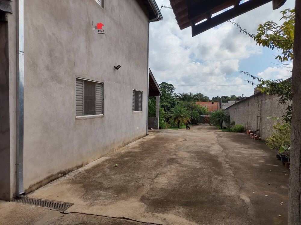 Chácara, 4 quartos, 1208 m² - Foto 1